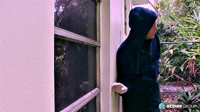 Breaking Jazella's pussy