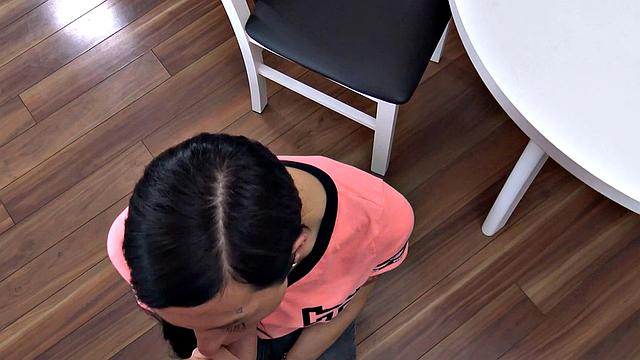 DEBT4k. Jobless hottie tricked into sex with the collector