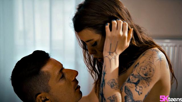 Эден Айви: ангельское личико, бесстыжий аппетит на член