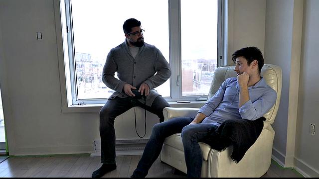 Райан Боунс жестко шпилит Дрю Диксона в задницу на диване