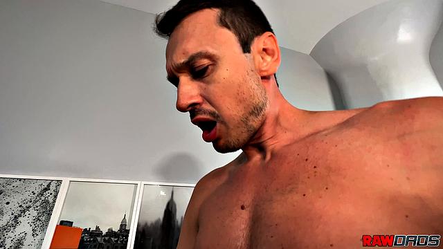 Брайан принимает двойное проникновение! - Рио Гранде, Алекс Коф и Брайан Бондс