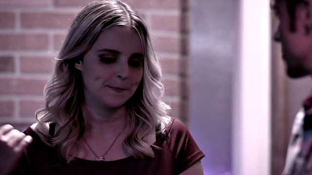 Slutty stepmom seduces stepson to fuck her in doggystyle