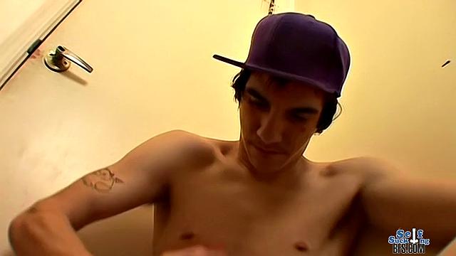 Straight Skater Gets Cum In Face