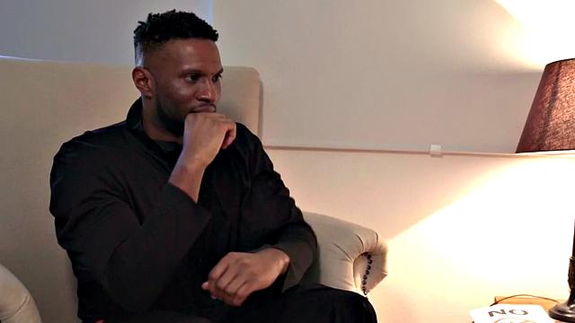 две девушки из хостела трахаются втроём с bbc соседом