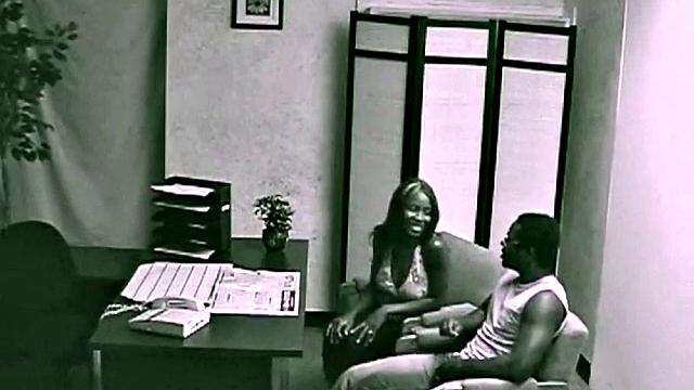 Black hottie gets oral and rides cock