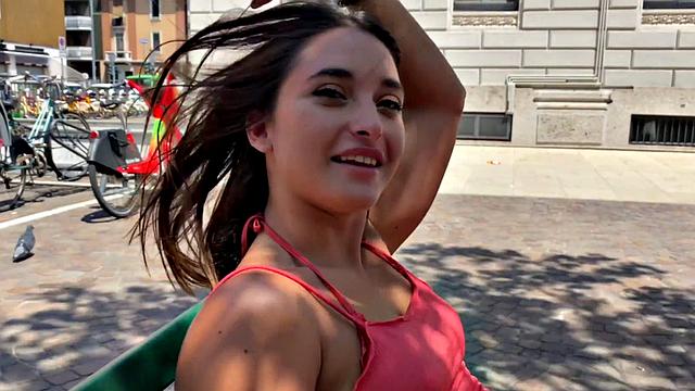 Saras Italian Blowjob