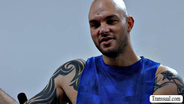 Showing big tits to my fellow gym instructor