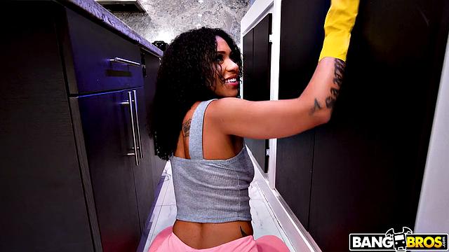 The Lovely Luna Cleans the Biggest Dick