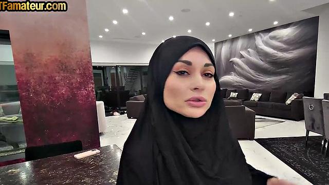 Hijab babe pussy drilling by her lover