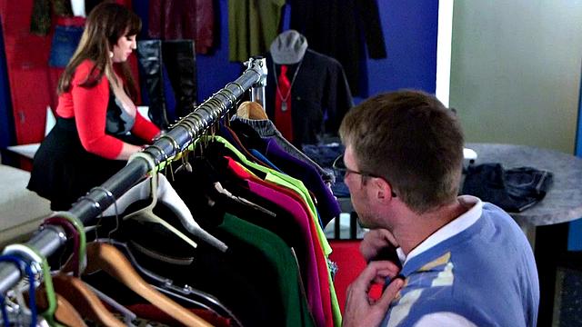 Customer Service XLGirls.com Style