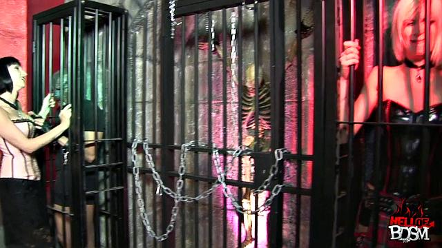 Cypress fucks masked 4K