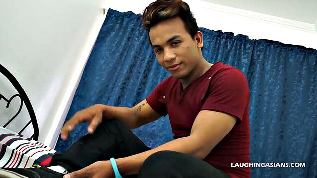 This super cute Asian man has perfect Asian male feet. You're going to love this masculine hunk as he slowly peels off his shoes and socks up close for you.