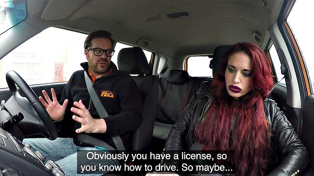 британская рыжая сносит башню инструктору и устраивает потоп в машине