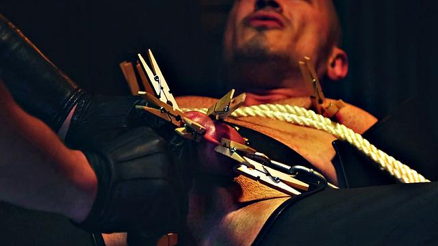 FistingInferno - Sub Derek Cage Deliciously Dommed By Hunks & Creampied