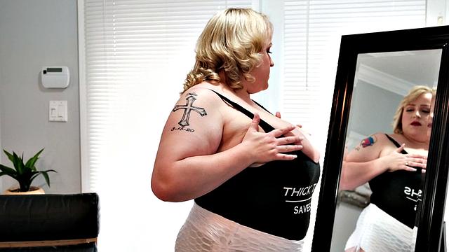 Oxana Minsk: Thighs Save Lives