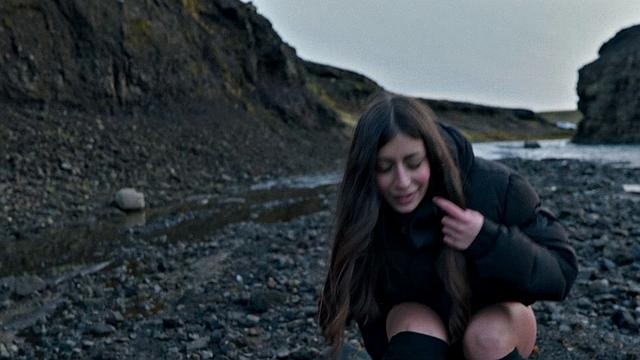 Wandering for face fucking and BDSM play