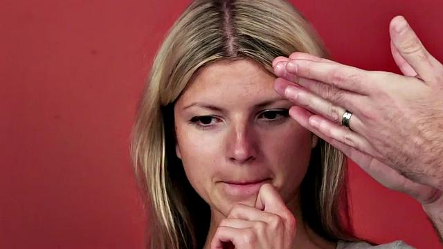 CFNM mistresses blowing in erotic ffm threesome