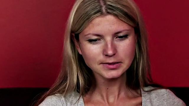 CFNM mistresses blowing in erotic ffm threesome