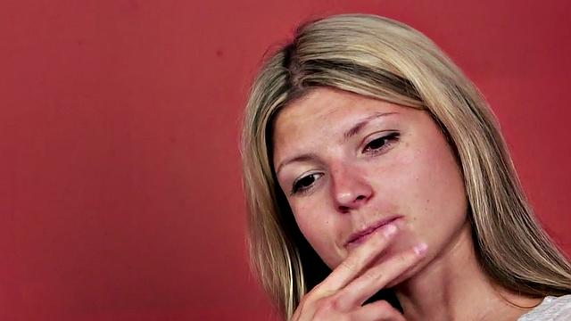 CFNM mistresses blowing in erotic ffm threesome