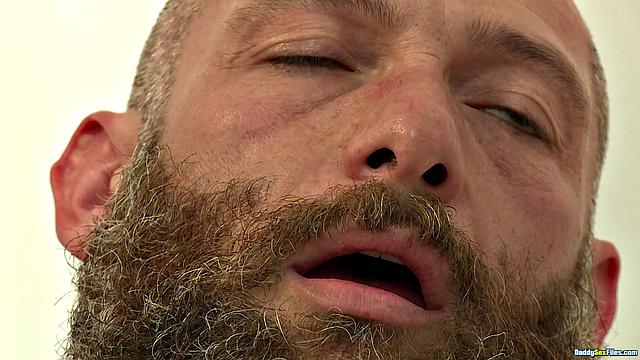 Получаю порцию спермы от возбуждённых членов - сборник 0015