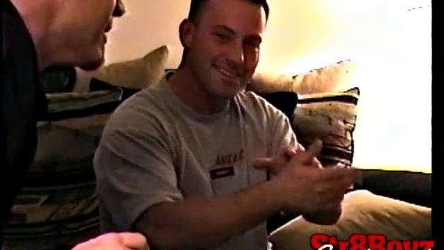 Str8 Justin Shoots a Load