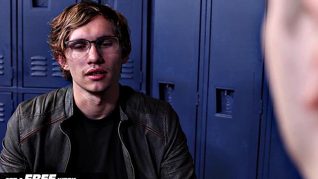 жаркие сводные братаны не сдерживают страсть