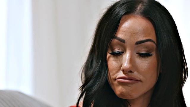 GIRLSWAY - Mischievous Gal Ritchie Sabotages Stepmom's Attempts At Selling The House