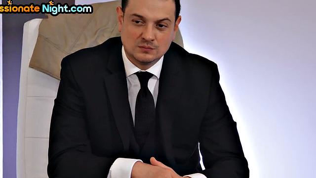 Stunning ebony bae cockriding in threesome