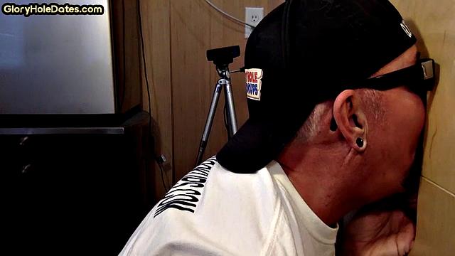 Gloryhole DILF sucks penis in homemade video