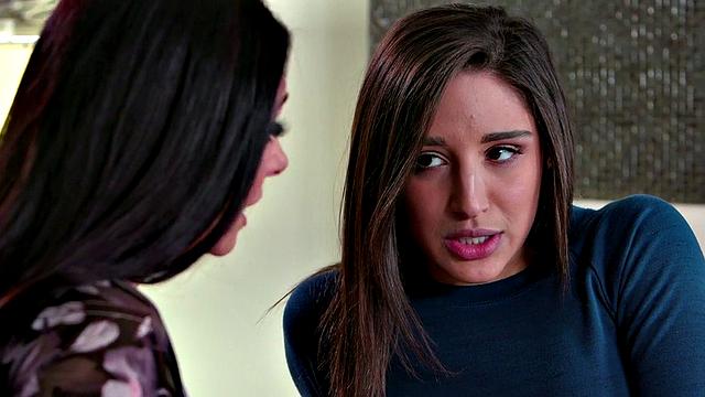 Squirting lesbians love eating pussies and fingering