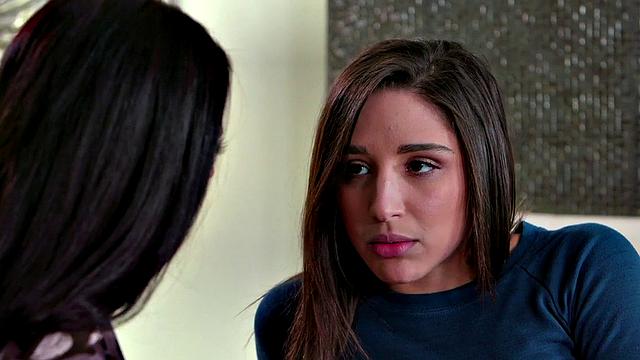 Squirting lesbians love eating pussies and fingering