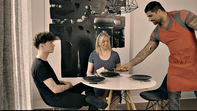 Hot bottom (Ryan Bones, Marco Biancci)