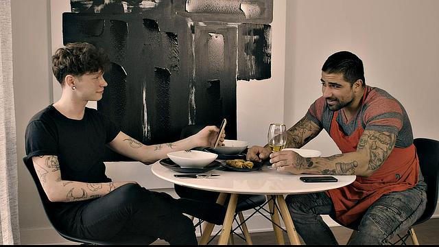 Hot bottom (Ryan Bones, Marco Biancci)