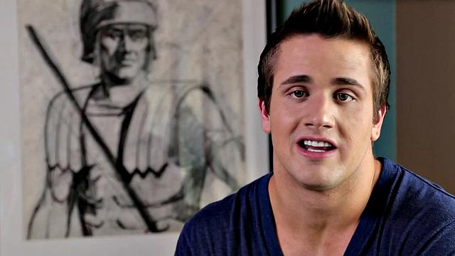 Amateur hunk teasing body and stroking shaft solo