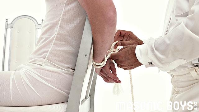 APPRENTICE TYLER Chapter 1 - The Interview