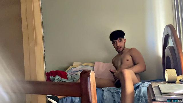 Henry Lynes in Sneakers & Semen Pumping