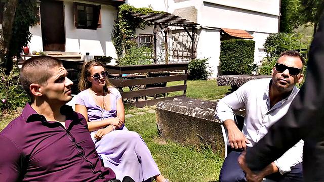 BRIDE4K. Runaway Groom with Vera Jarw