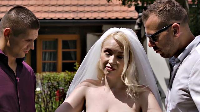 BRIDE4K. Runaway Groom with Vera Jarw