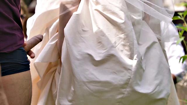 BRIDE4K. Runaway Groom with Vera Jarw