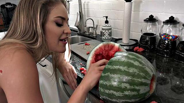 Horny Blonde Gizelle Blanco Catches Her Husband Fucking A Watermelon