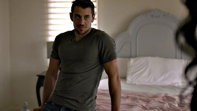 Realtor tgirl sucking buyer before bareback sex