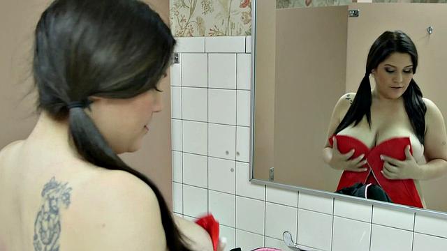 Young & sexy with 38E-Cups