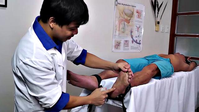 Доктор Джуд - только щекотка и никакой медицины