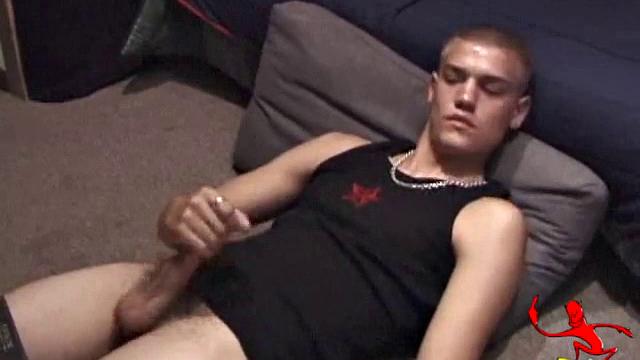Amateur Lance Jacking Off