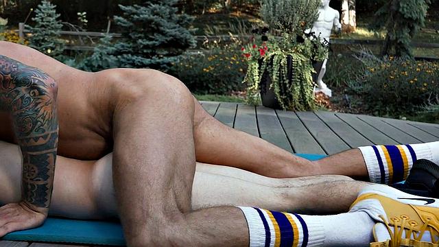 Tiny twink barebacked outdoors by tattooed hunk trainer