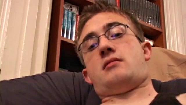 Shawn Cohen does some naughty things trying to measure up to all of the boys before him. He flexes his young muscle and puts his hands to work and it sure pays off.