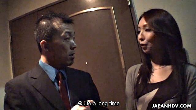 Two lovely Japanese please a lucky man