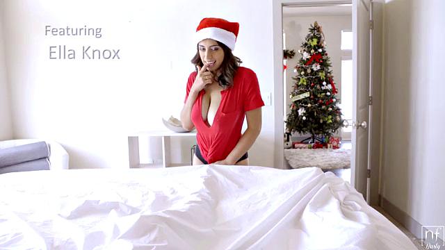 A Busty Christmas - S7:E11