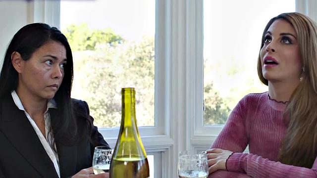 Bigbooty wife fucked in missionary by white dick