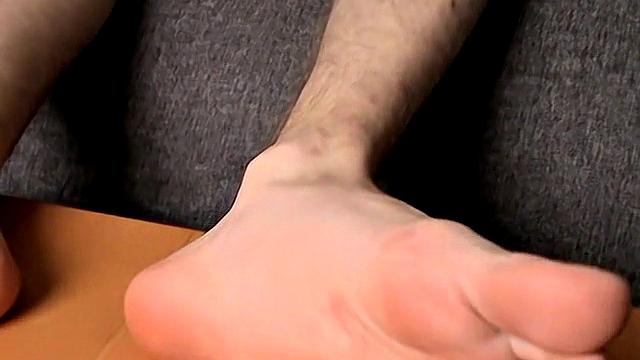 Hung Straight Boy Solo Stroking - Ian Madrox